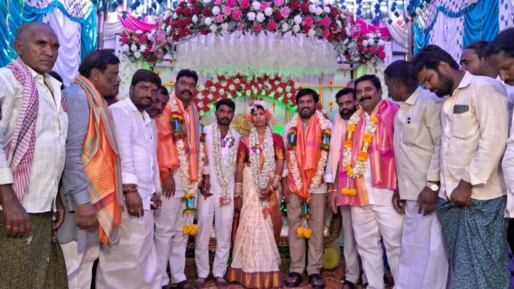 వివాహం జీవితానికి కొత్త ఆరంభం… అరికేరలో పెళ్లి వేడుకల్లో పాల్గొన్న సురేందర్ రెడ్డి