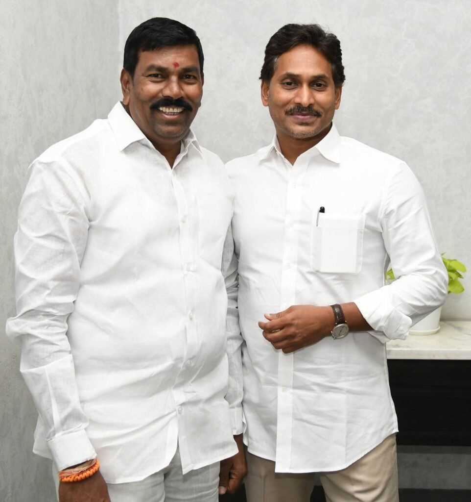 సుంకులమ్మ దేవర కార్యక్రమానికి ఎమ్మెల్యే విరూపాక్షి రాక