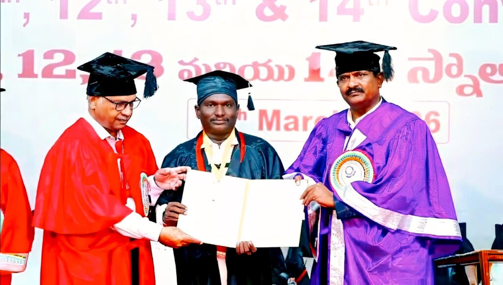 పేదరికాన్ని జయించి గోల్డ్ మెడల్ సాధించిన దేవనకొండ యువకుడు