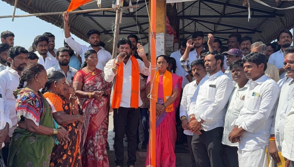 కాషాయ జోష్‌తో ఆలూరు రాజకీయాలు కదిలింపు… ‘మన ఊరు–మన జెండా’తో బీజేపీ శక్తి ప్రదర్శన