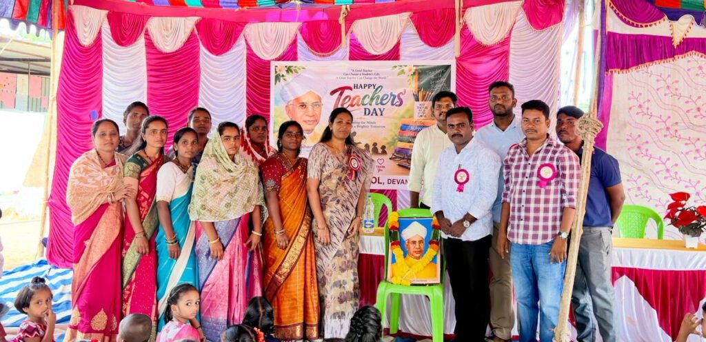 విద్యార్థుల భవిష్యత్తును తీర్చిదిద్దేది ఉపాధ్యాయులే